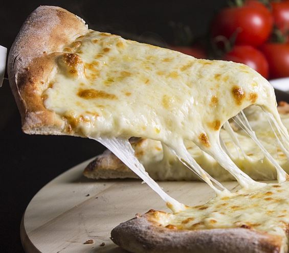 Can you Freeze Fresh Mozzarella: Homemade Extra Cheese Pizza